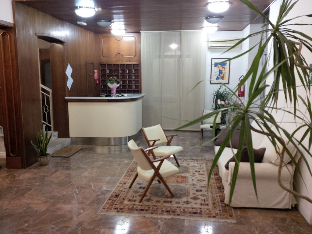 Hotel Giulia Marina di Massa Exterior foto